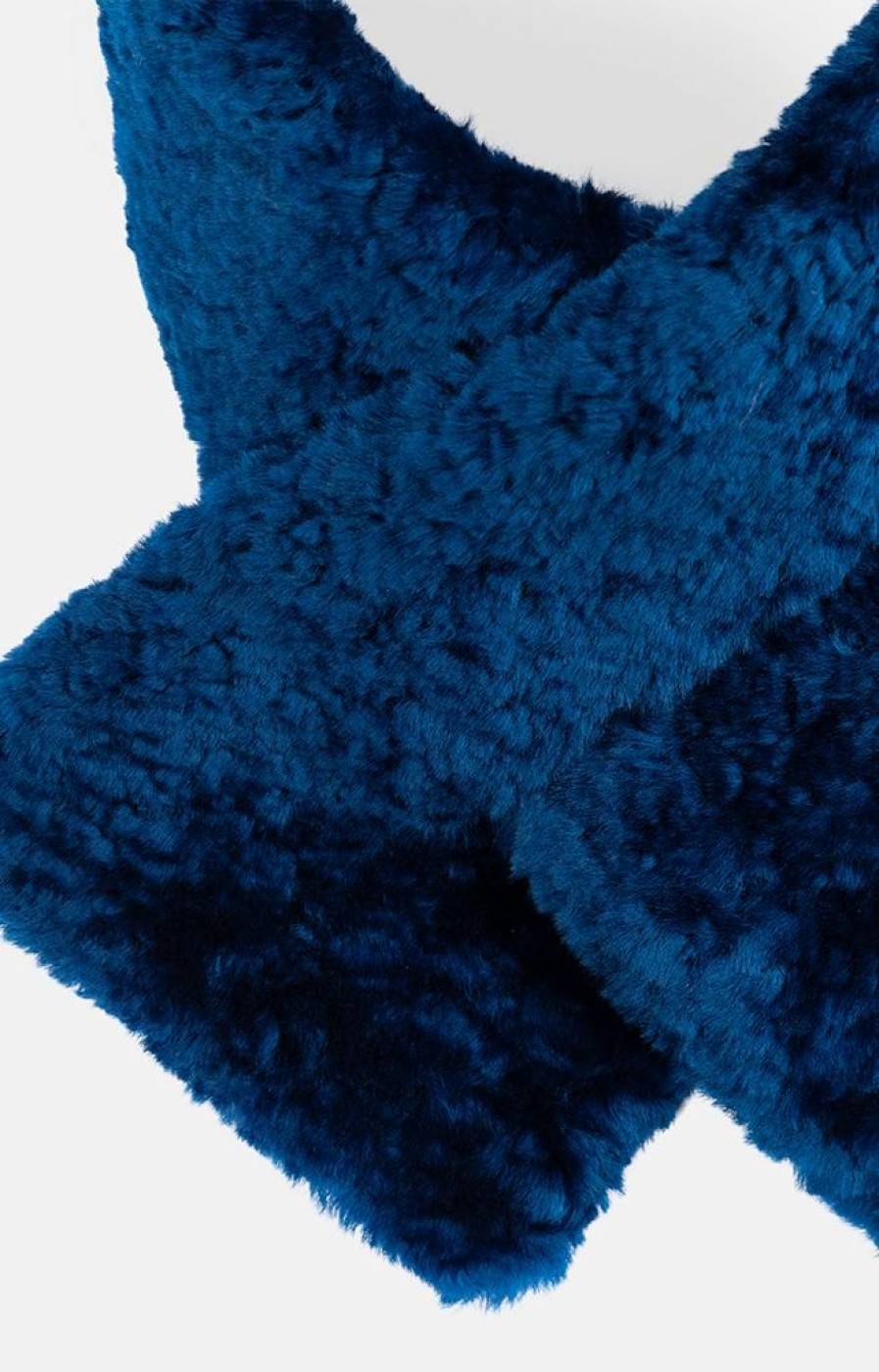 WERNER CHRIST Accessoires | Furtastic Scarf: Shearling Scarf